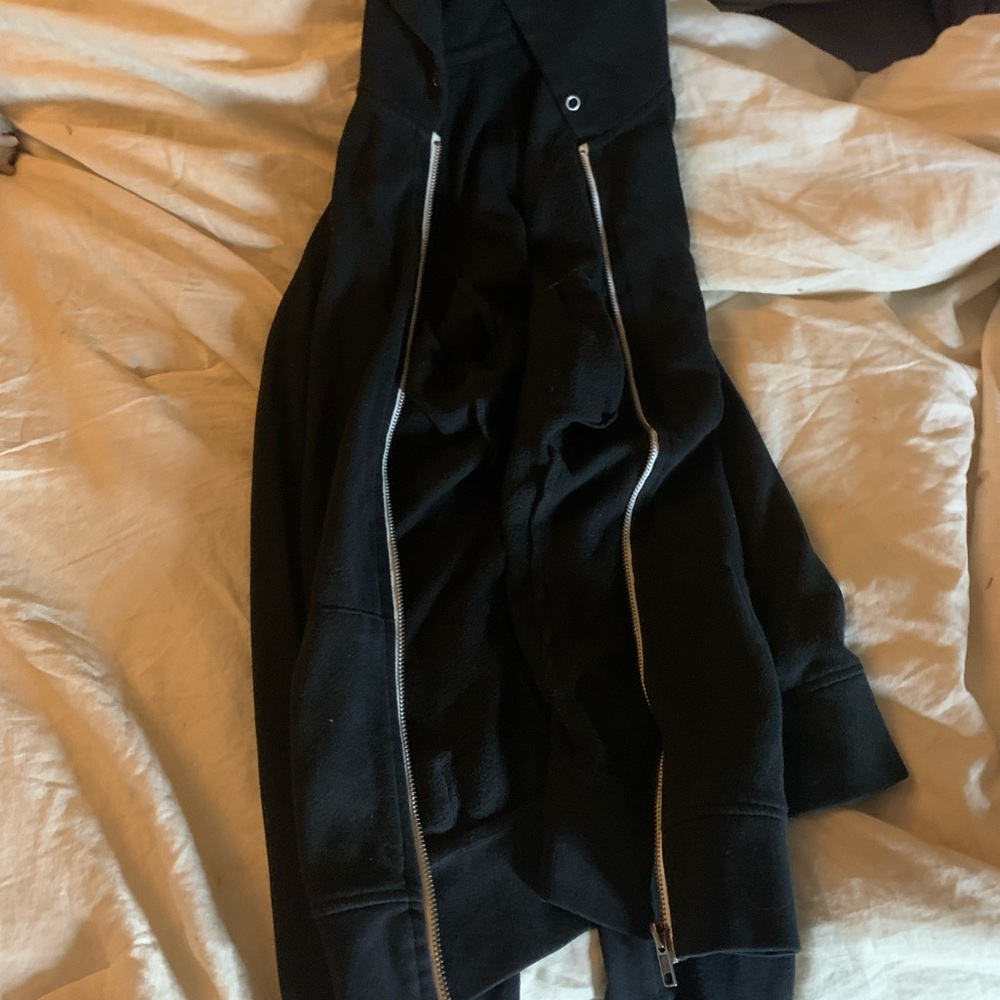 black zip up hoodie